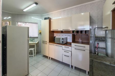 Apartamento para alugar com 76m², 2 quartos e 1 vagaCozinha 