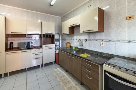 Apartamento para alugar com 76m², 2 quartos e 1 vagaCozinha 