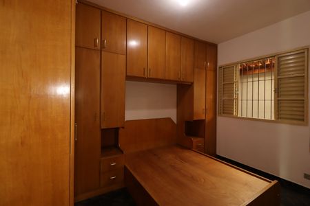 Casa para alugar com 160m², 3 quartos e 2 vagasQuarto 2