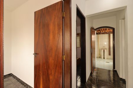 Casa para alugar com 160m², 3 quartos e 2 vagasCorredor
