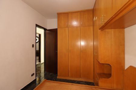 Casa para alugar com 160m², 3 quartos e 2 vagasQuarto 2
