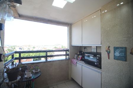 Sala 1 - Varanda de apartamento para alugar com 3 quartos, 107m² em Taquara, Rio de Janeiro