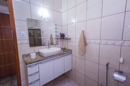 Casa à venda com 180m², 2 quartos e 4 vagasBanheiro