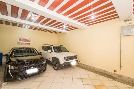 Casa à venda com 180m², 2 quartos e 4 vagasGaragem