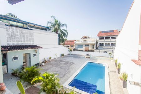 Casa à venda com 180m², 2 quartos e 4 vagasÁrea externa