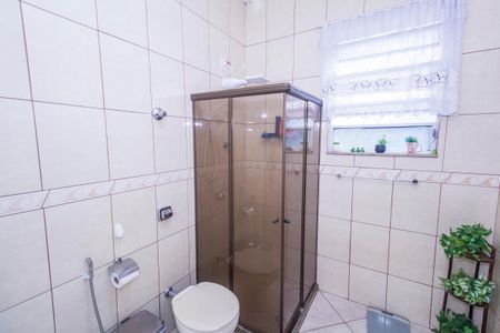 Casa à venda com 180m², 2 quartos e 4 vagasBanheiro
