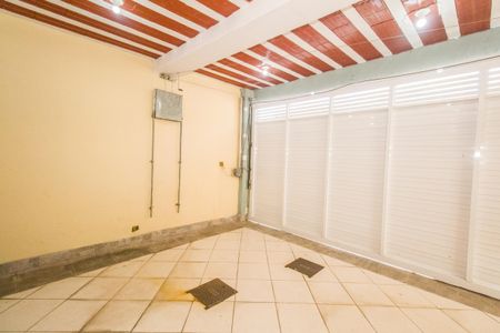 Casa à venda com 180m², 2 quartos e 4 vagasGaragem