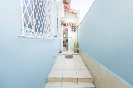 Casa à venda com 180m², 2 quartos e 4 vagasCozinha e Área de Serviço