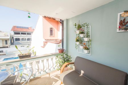 Casa à venda com 180m², 2 quartos e 4 vagasÁrea externa
