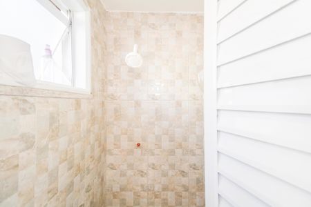 Casa à venda com 180m², 2 quartos e 4 vagasÁrea externa