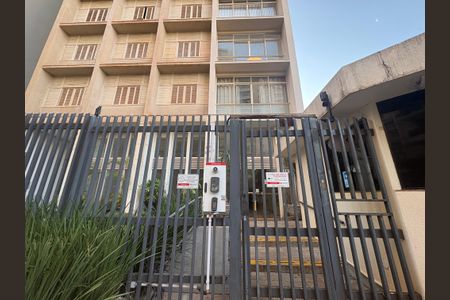 Apartamento para alugar com 193m², 3 quartos e 1 vagaFachada