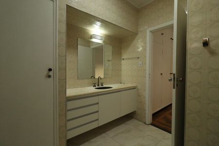 Apartamento para alugar com 193m², 3 quartos e 1 vagaBanheiro da Suíte