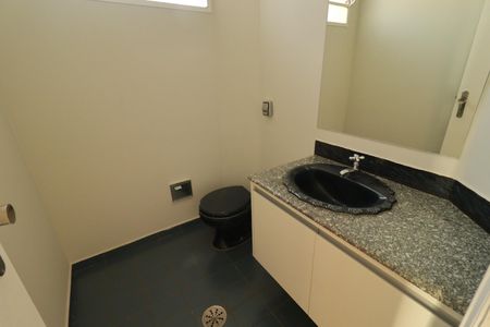 Apartamento para alugar com 193m², 3 quartos e 1 vagaLavabo