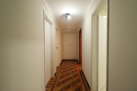 Apartamento para alugar com 193m², 3 quartos e 1 vagaCorredor