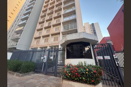 Apartamento para alugar com 193m², 3 quartos e 1 vagaFachada