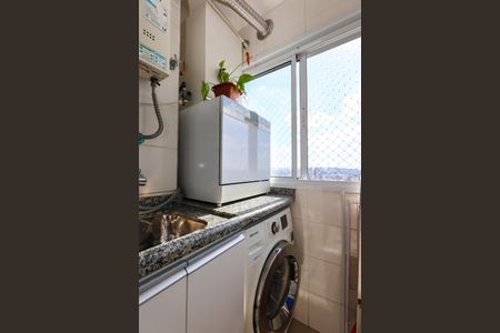 Apartamento à venda com 44m², 2 quartos e 1 vaga Apartamento à venda com 44m², 2 quartos e 1 vagaÁrea de Serviço