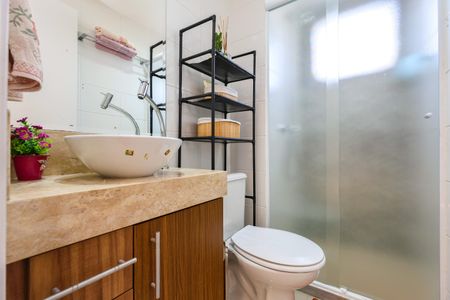 Apartamento à venda com 44m², 2 quartos e 1 vaga Apartamento à venda com 44m², 2 quartos e 1 vagaBanheiro