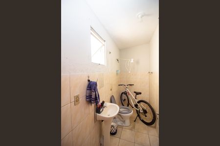 Banheiro da Suíte de casa para alugar com 3 quartos, 95m² em Tres Barras, Contagem