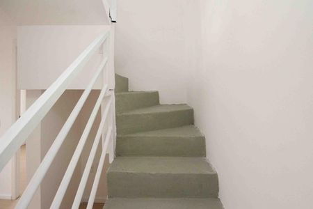 Apartamento à venda com 61m², 1 quarto e sem vagaEscada