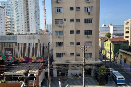 Vista dos quartos de apartamento para alugar com 2 quartos, 46m² em Embaré, Santos