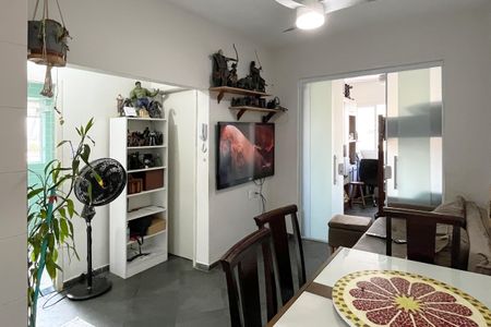 Sala de apartamento para alugar com 2 quartos, 46m² em Embaré, Santos