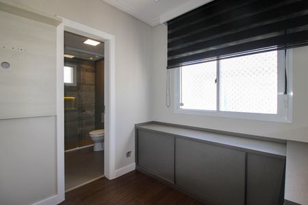 Apartamento à venda com 263m², 4 quartos e 3 vagasSuíte 2