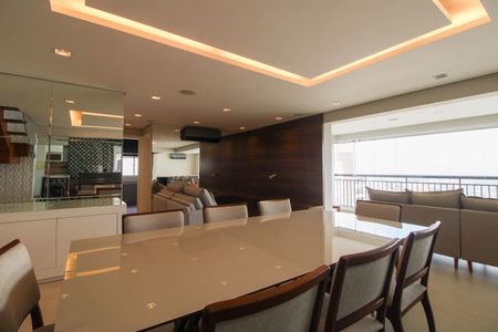 Apartamento à venda com 263m², 4 quartos e 3 vagasSala