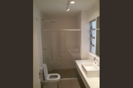 Banheiro  de apartamento para alugar com 1 quarto, 63m² em Jardim America, São Paulo