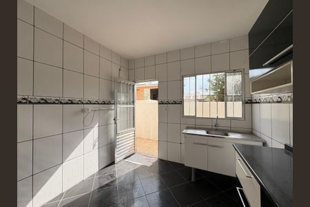 Cozinha de casa para alugar com 1 quarto, 35m² em Vila Palmeiras, São Paulo