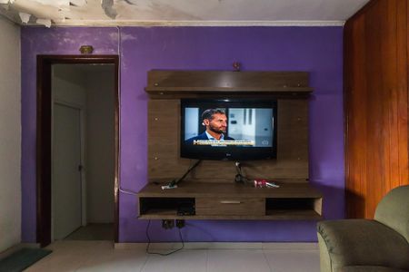 Casa para alugar com 250m², 3 quartos e 2 vagasSala