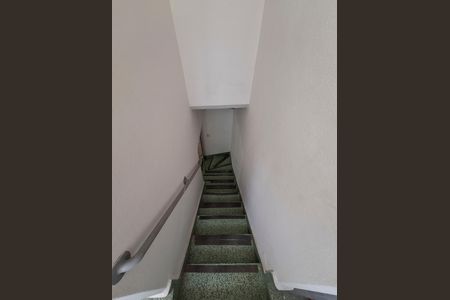 Casa para alugar com 120m², 3 quartos e 1 vagaEscadas