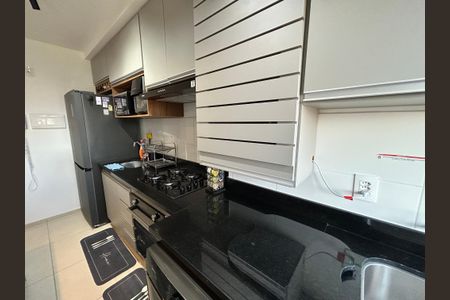 Apartamento para alugar com 68m², 3 quartos e 1 vagaÁrea de Serviço
