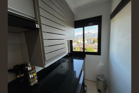 Apartamento para alugar com 68m², 3 quartos e 1 vagaÁrea de Serviço