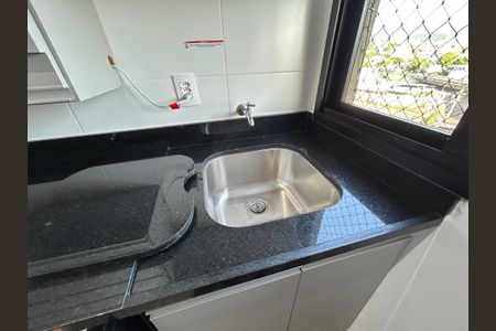 Apartamento para alugar com 68m², 3 quartos e 1 vagaÁrea de Serviço