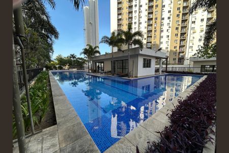 Apartamento para alugar com 68m², 3 quartos e 1 vagaÁrea comum - Piscina