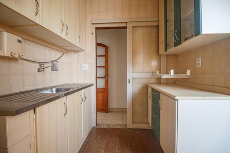 Apartamento à venda com 80m², 2 quartos e 2 vagasCozinha