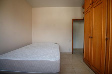 Apartamento à venda com 80m², 2 quartos e 2 vagasQuarto