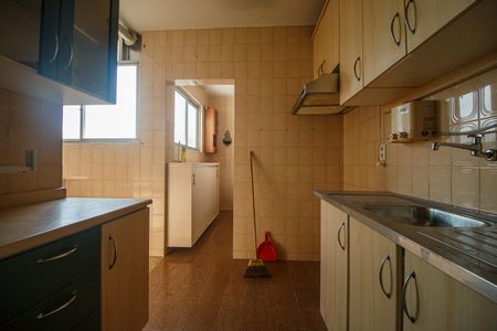 Apartamento à venda com 80m², 2 quartos e 2 vagasCozinha