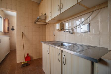 Apartamento à venda com 80m², 2 quartos e 2 vagasCozinha