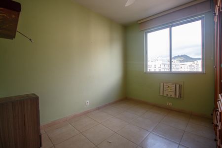Apartamento à venda com 80m², 2 quartos e 2 vagasQuarto 2