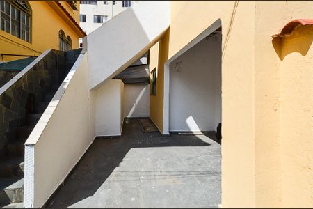 Casa para alugar com 110m², 3 quartos e sem vagaEntrada