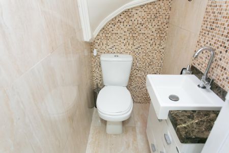 Casa de condomínio para alugar com 65m², 2 quartos e 1 vagaLavabo 