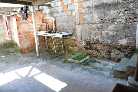Casa para alugar com 46m², 2 quartos e sem vaga Área de Serviço e Quintal