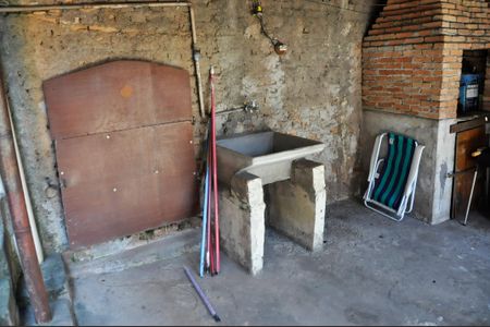 Casa para alugar com 46m², 2 quartos e sem vaga Área de Serviço e Quintal