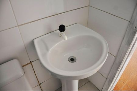 Casa para alugar com 46m², 2 quartos e sem vagaBanheiro Social