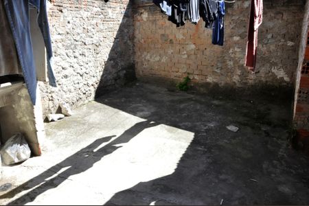 Casa para alugar com 46m², 2 quartos e sem vaga Área de Serviço e Quintal