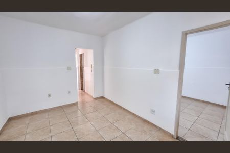 Casa à venda com 70m², 2 quartos e 1 vagaSala