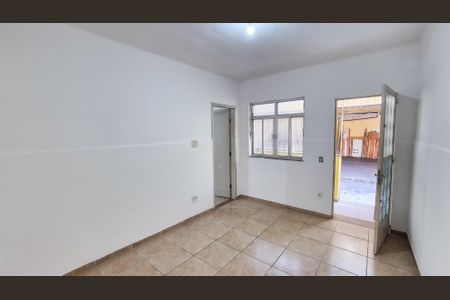Sala de casa à venda com 2 quartos, 70m² em Bonsucesso, Rio de Janeiro