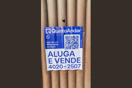 Casa à venda com 70m², 2 quartos e 1 vagaPlaquinha 