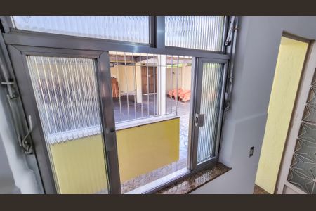 Casa à venda com 70m², 2 quartos e 1 vagaSala